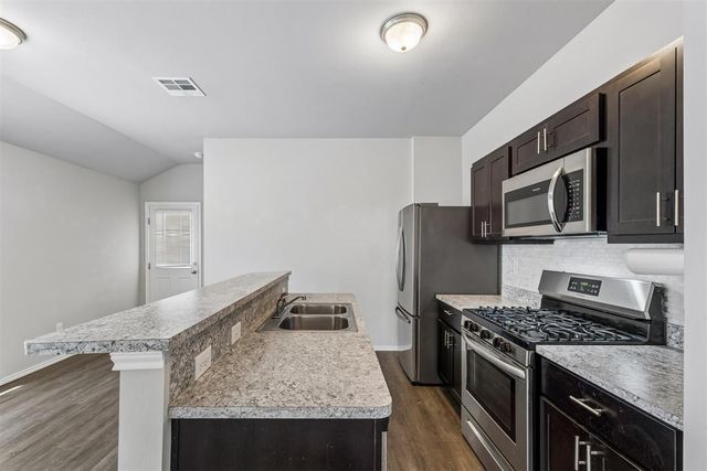 11701 Casey Drive, Yukon, OK 73099