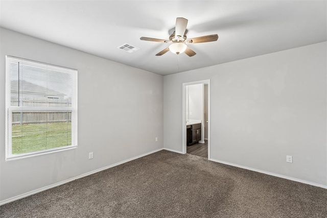 11701 Casey Drive, Yukon, OK 73099