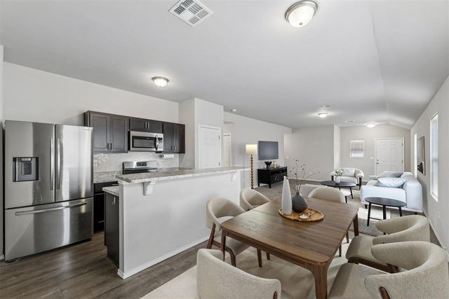 11701 Casey Drive, Yukon, OK 73099
