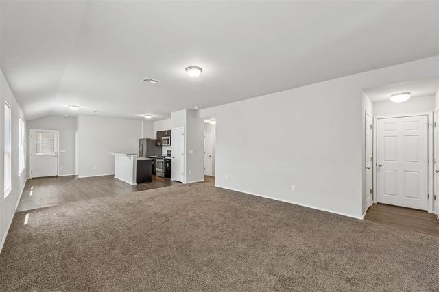 11701 Casey Drive, Yukon, OK 73099