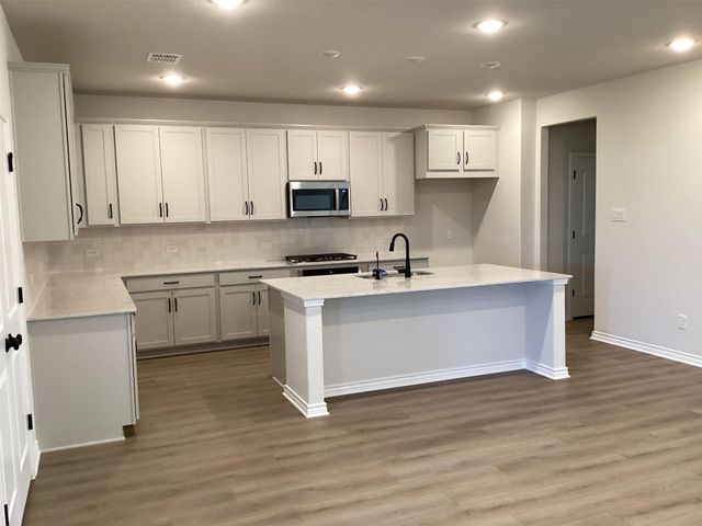 129 Clover BND, Liberty Hill, TX 78642