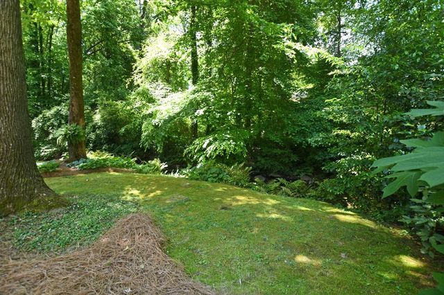 4310 Woodhaven Way SE, Smyrna, GA 30082