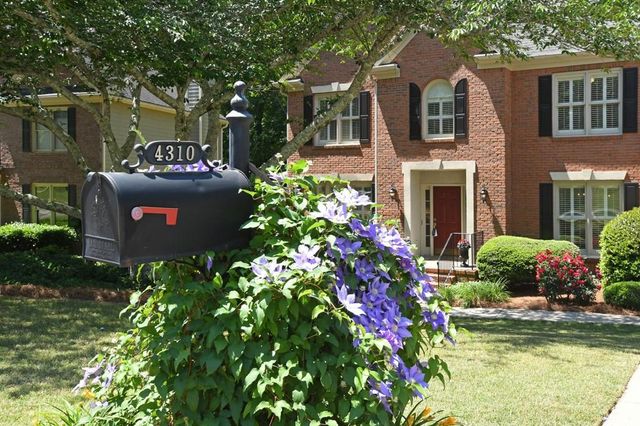 4310 Woodhaven Way SE, Smyrna, GA 30082