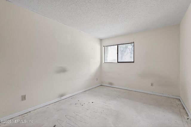 3801 CROWN POINT Road 2113, Jacksonville, FL 32257