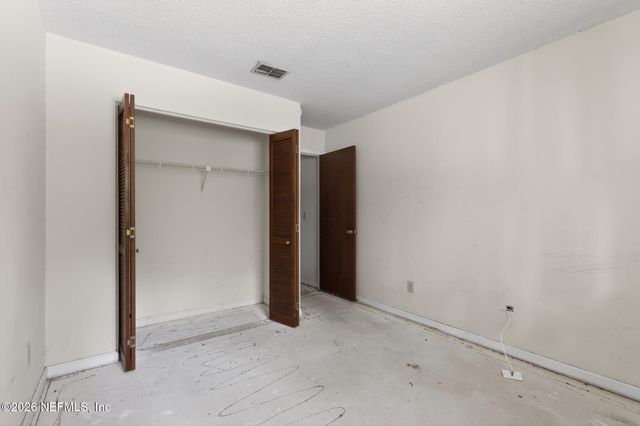 3801 CROWN POINT Road 2113, Jacksonville, FL 32257