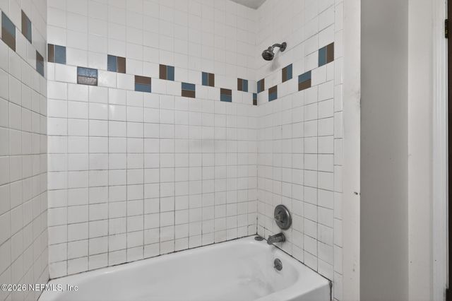 3801 CROWN POINT Road 2113, Jacksonville, FL 32257