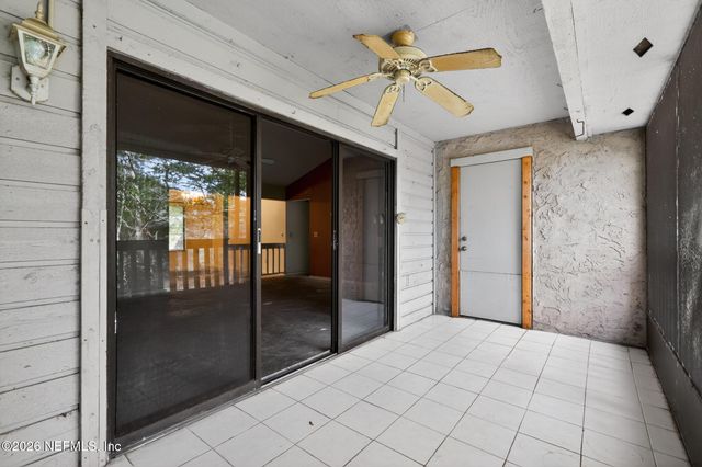 3801 CROWN POINT Road 2113, Jacksonville, FL 32257