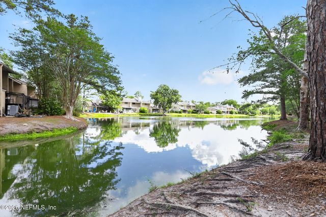 3801 CROWN POINT Road 2113, Jacksonville, FL 32257