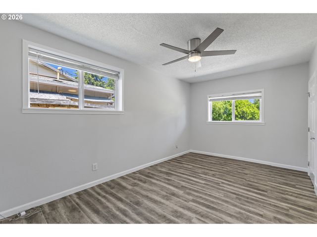 1153 2ND Ave, Vernonia, OR 97064