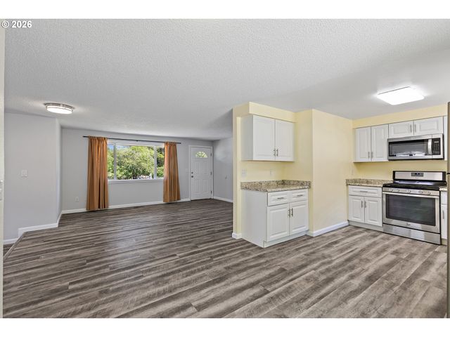 1153 2ND Ave, Vernonia, OR 97064
