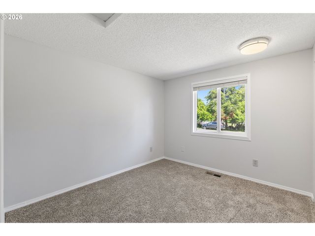 1153 2ND Ave, Vernonia, OR 97064