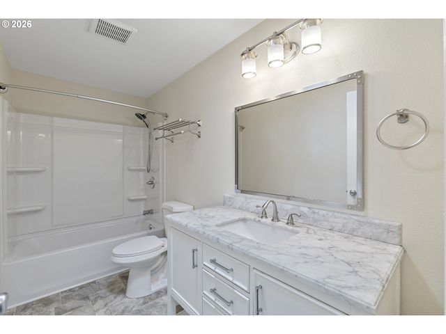 1153 2ND Ave, Vernonia, OR 97064