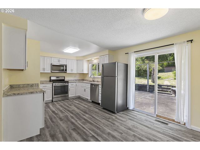 1153 2ND Ave, Vernonia, OR 97064