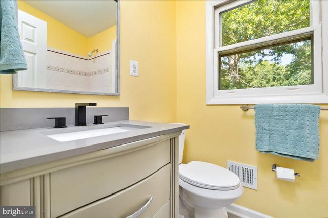 5124 ROCK SPRINGS RD, Warrenton, VA 20187