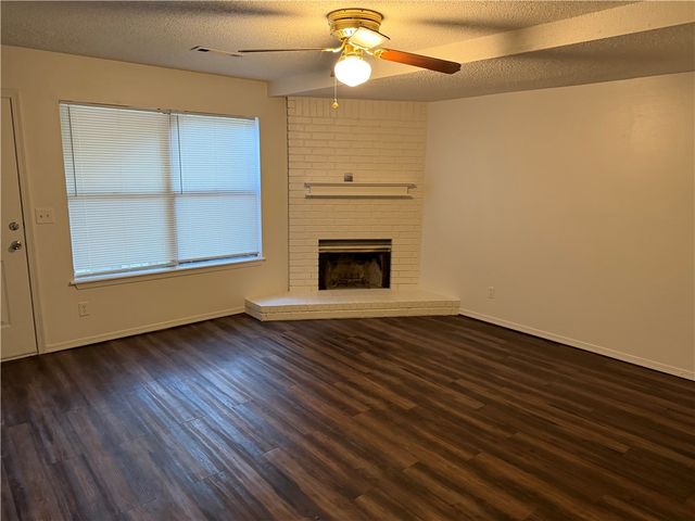 2285 Kantz Lane, Fayetteville, AR 72703
