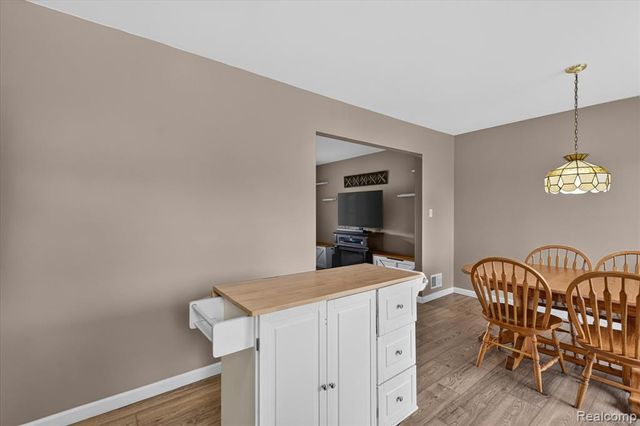 20110 Red Cedar Drive, Brownstown, MI 48183