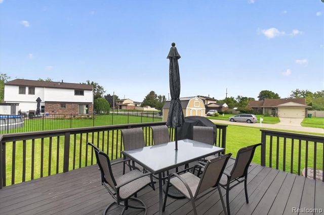 20110 Red Cedar Drive, Brownstown, MI 48183