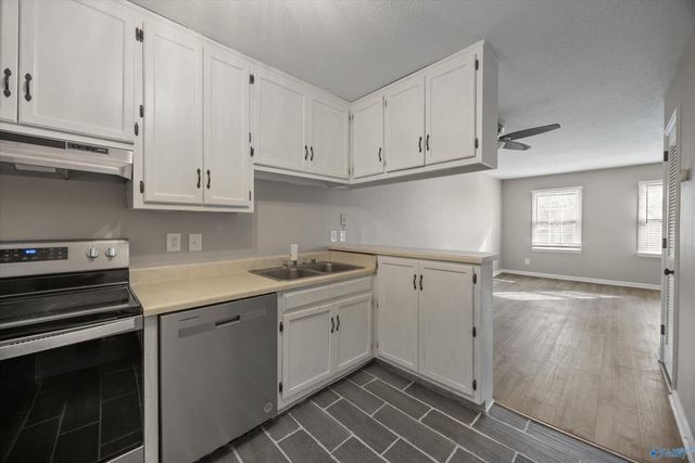 2080 Woodlawn Drive SW 2080, Huntsville, AL 35802