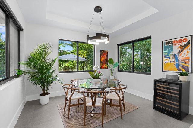 238 SE 4TH Avenue, Delray Beach, FL 33483