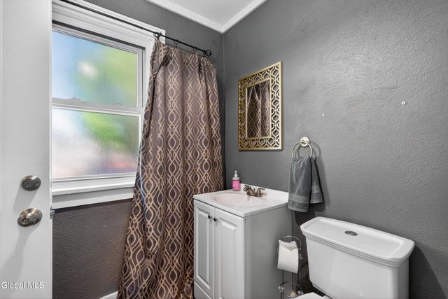 34 Marwill Street, Albany, NY 12209