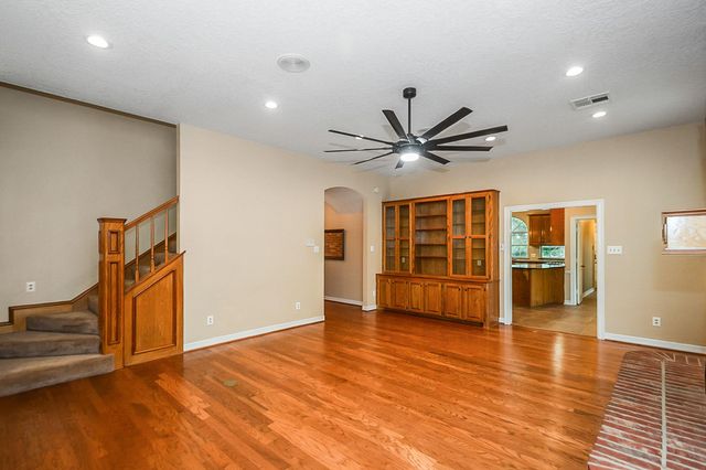 4200 County Road 502e, Sweeny, TX 77480