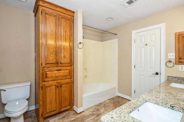 4200 County Road 502e, Sweeny, TX 77480