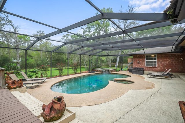 4200 County Road 502e, Sweeny, TX 77480