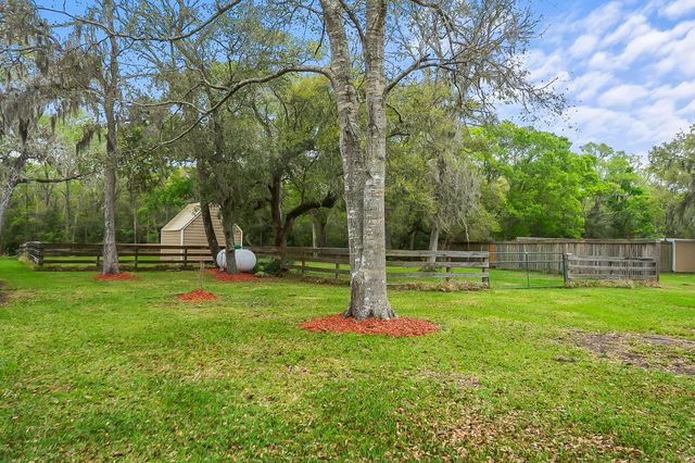 4200 County Road 502e, Sweeny, TX 77480