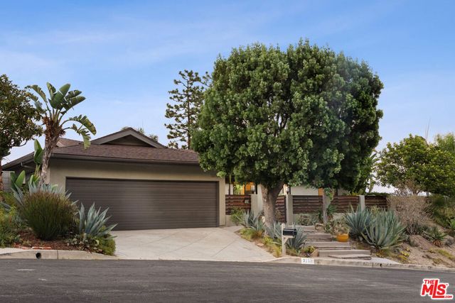 3235 Steven Drive, Encino, CA 91436
