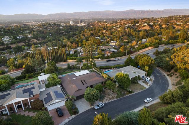 3235 Steven Drive, Encino, CA 91436