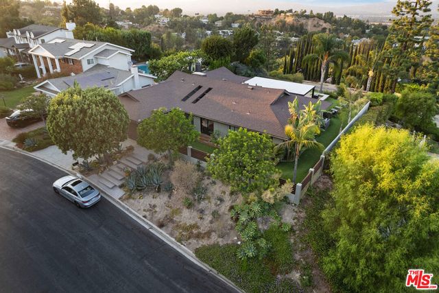 3235 Steven Drive, Encino, CA 91436