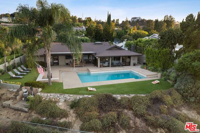 3235 Steven Drive, Encino, CA 91436