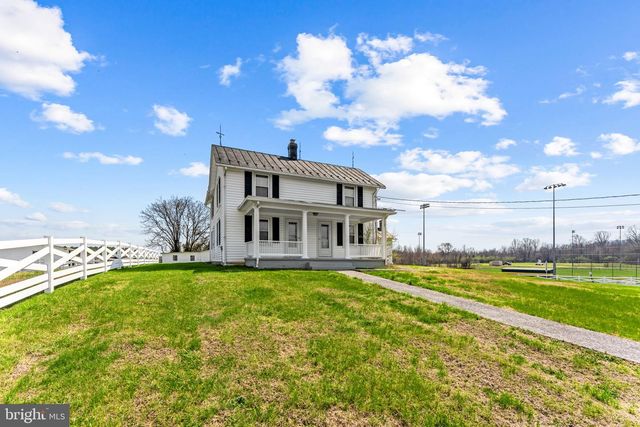 57 SCHOOL HOUSE RD, Washington, VA 22747