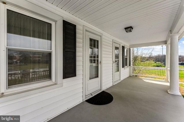 57 SCHOOL HOUSE RD, Washington, VA 22747