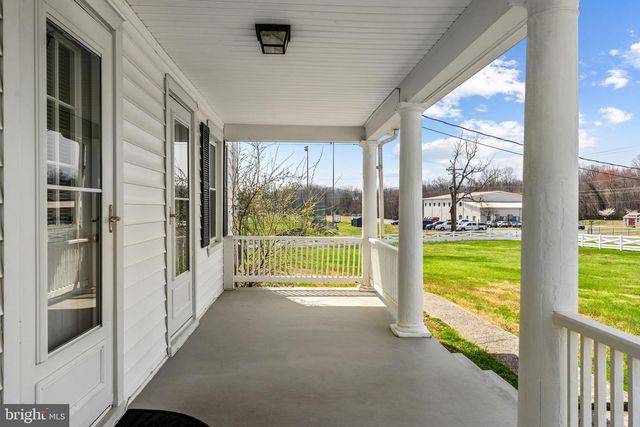 57 SCHOOL HOUSE RD, Washington, VA 22747