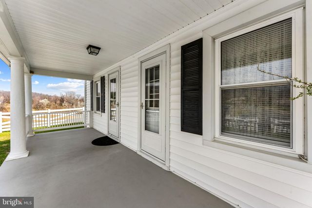 57 SCHOOL HOUSE RD, Washington, VA 22747