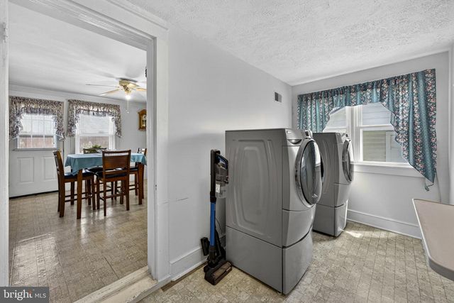 57 SCHOOL HOUSE RD, Washington, VA 22747