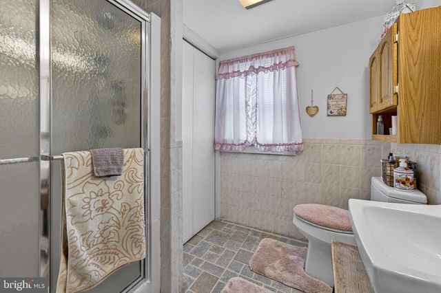 57 SCHOOL HOUSE RD, Washington, VA 22747