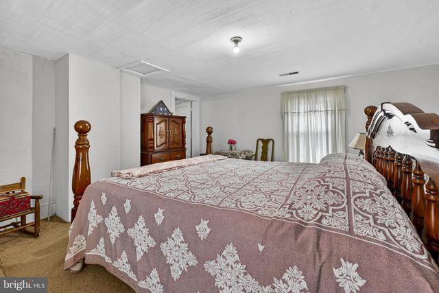 57 SCHOOL HOUSE RD, Washington, VA 22747