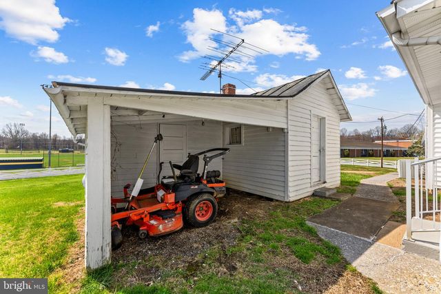 57 SCHOOL HOUSE RD, Washington, VA 22747