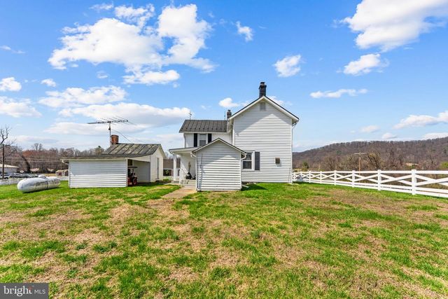 57 SCHOOL HOUSE RD, Washington, VA 22747