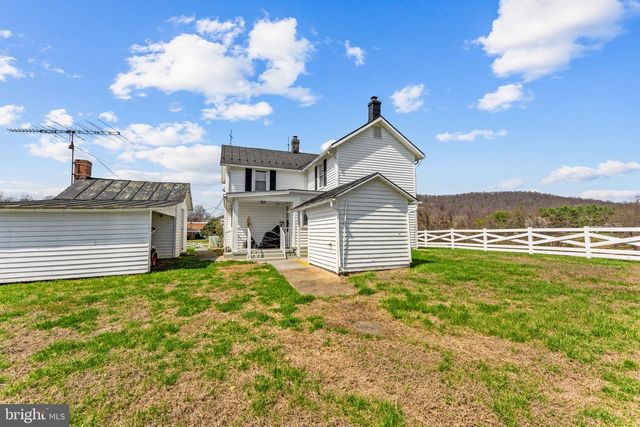 57 SCHOOL HOUSE RD, Washington, VA 22747