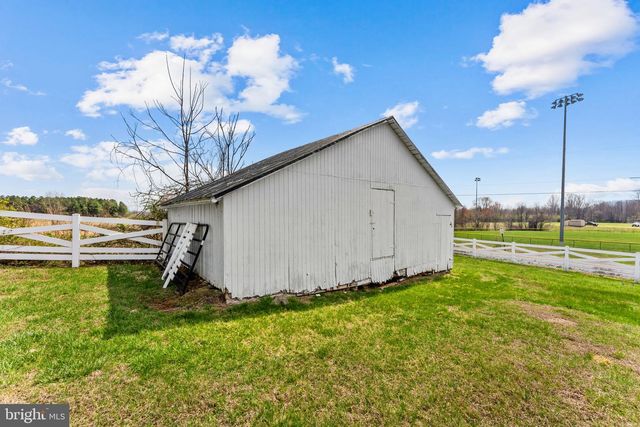 57 SCHOOL HOUSE RD, Washington, VA 22747