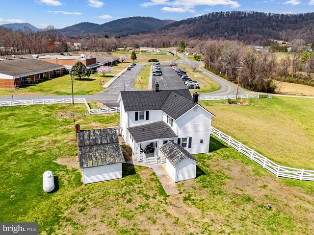 57 SCHOOL HOUSE RD, Washington, VA 22747