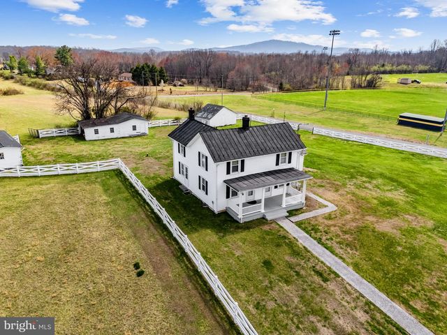 57 SCHOOL HOUSE RD, Washington, VA 22747
