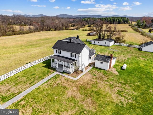 57 SCHOOL HOUSE RD, Washington, VA 22747