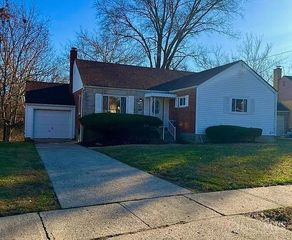 1116 Madeleine Circle, Springfield Twp., OH 45231
