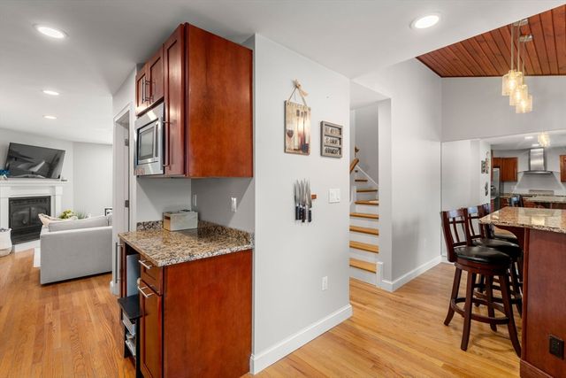 21 Oak Leaf Way 21, Peabody, MA 01960