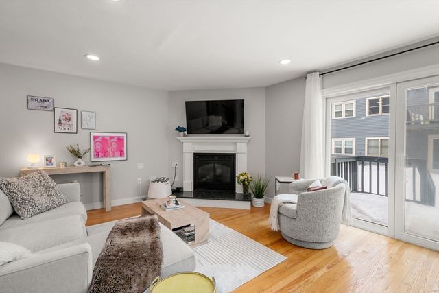 21 Oak Leaf Way 21, Peabody, MA 01960