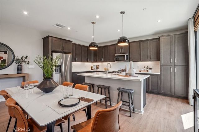 6341 Sierra Vista Lane, Fontana, CA 92336